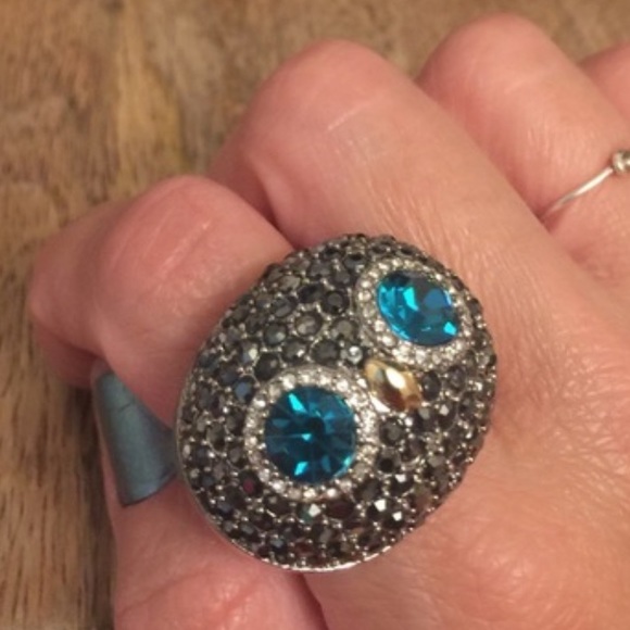 Fossil Whimsical Silver Plated Multi Crystal Rhinestone Chunky Owl Ring - Picture 5 of 16